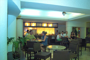 Lobby Bar El Timon - Aquamarina Beach Resort